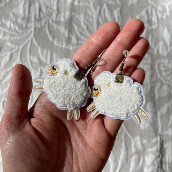 Upcycled Adorable Sheep Fish Hook Lightweight Dangle‎ Earrings Kawaii Cute - Picture 1 of 7